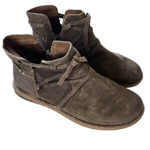 Born Women’s Tarkiln Ankle Boots in Brown size 8.5